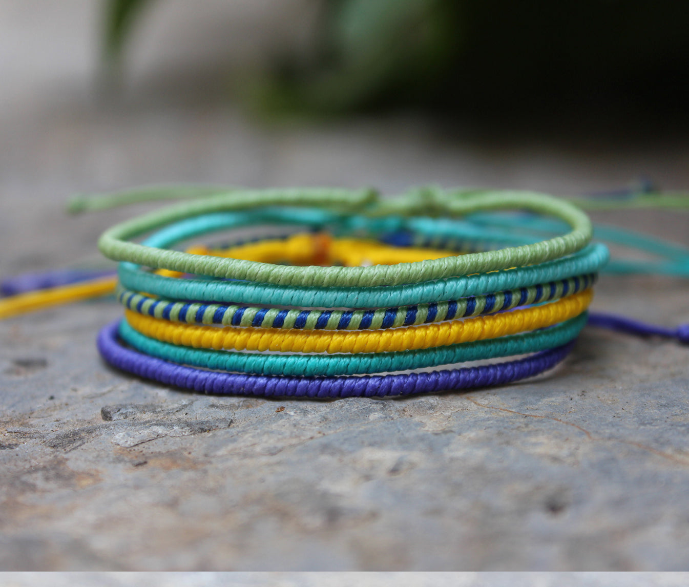 Loop 6 Thin Bracelet Set 06